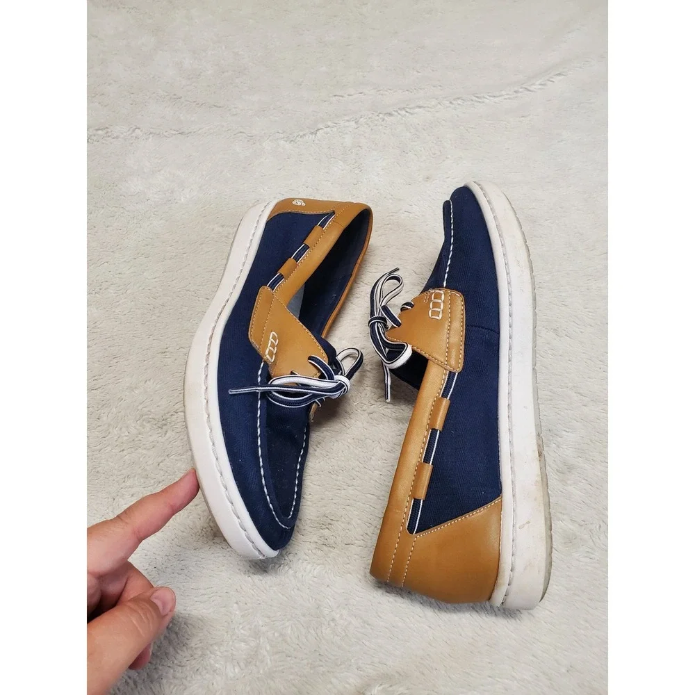 Clarks Navy Blue Tan Casual Canvas Boat Loafer Shoe 8.5 Classic Basic Comfort